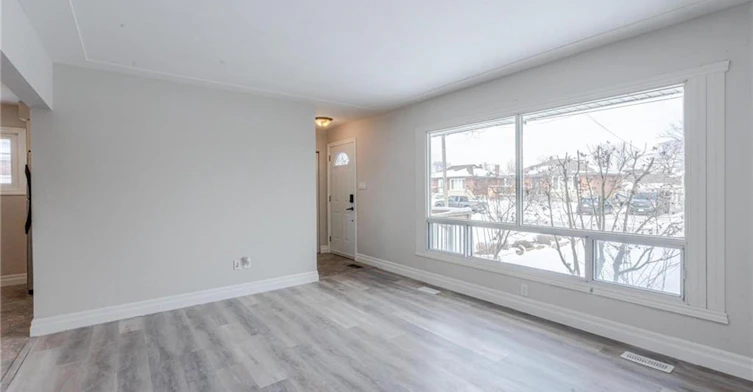 1-60 Burfield Avenue, Hamilton, ON, L8T 2J9