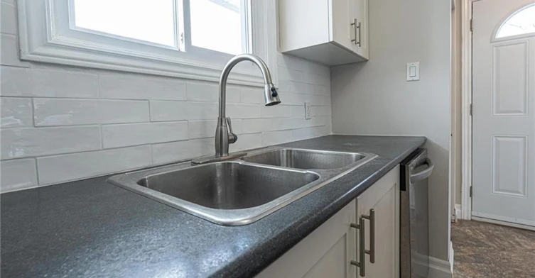 1-60 Burfield Avenue, Hamilton, ON, L8T 2J9 - 10