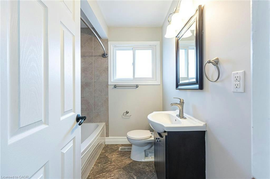 1-60 Burfield Avenue, Hamilton, ON, L8T 2J9 - 18