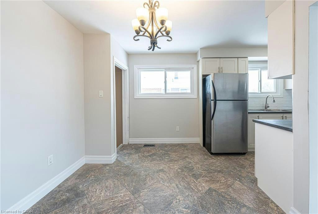 1-60 Burfield Avenue, Hamilton, ON, L8T 2J9 - 11
