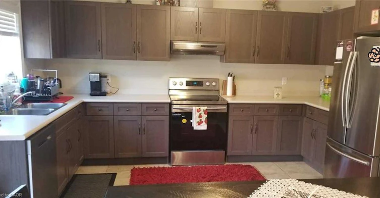 G3-70 Willowrun Drive, Kitchener, ON, N2A 0J3 - 3