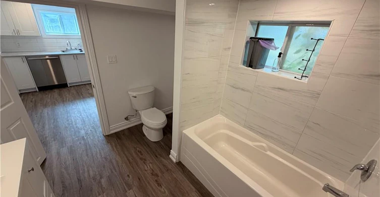 246 East 27th Street, Hamilton, ON, L8V 3G4 - 6