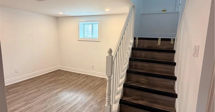 246 East 27th Street, Hamilton, ON, L8V 3G4 - 3