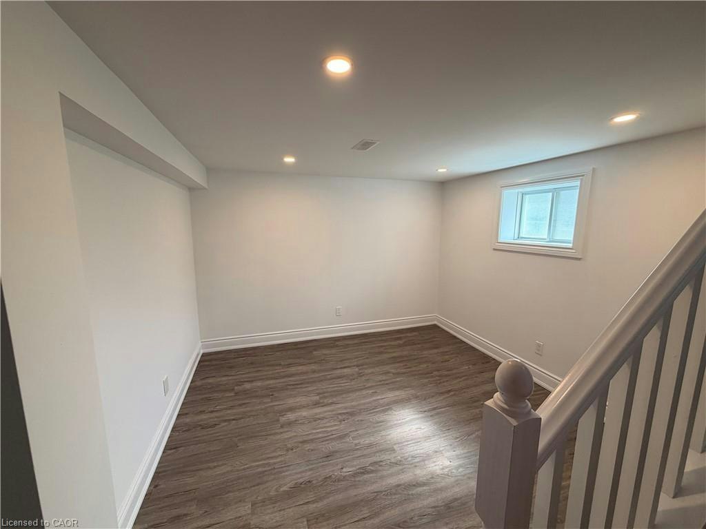 246 East 27th Street, Hamilton, ON, L8V 3G4 - 4