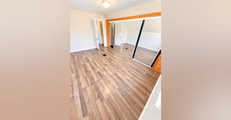 374 East 15th Street, Hamilton, ON, L9A 4G7 - 7