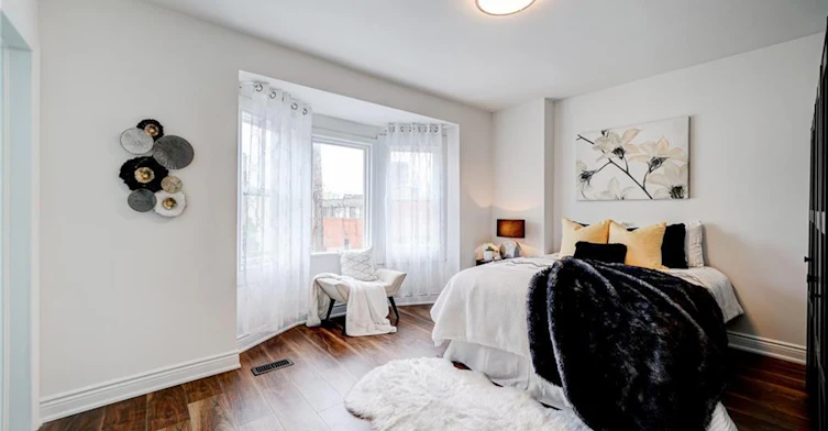 9 Gibson Avenue, Hamilton, ON, L8L 6J4 - 15