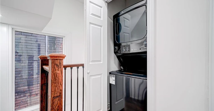 9 Gibson Avenue, Hamilton, ON, L8L 6J4 - 13