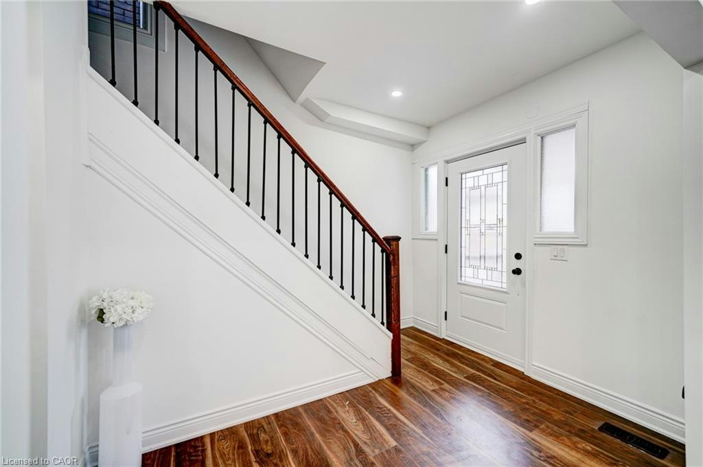 9 Gibson Avenue, Hamilton, ON, L8L 6J4 - 2