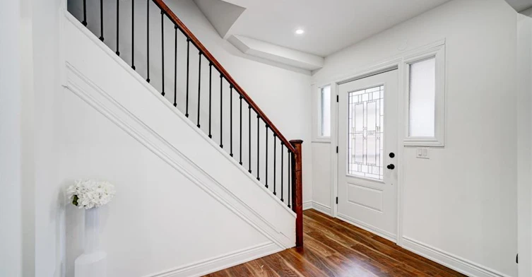 9 Gibson Avenue, Hamilton, ON, L8L 6J4 - 2