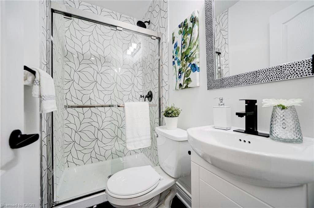 9 Gibson Avenue, Hamilton, ON, L8L 6J4 - 18