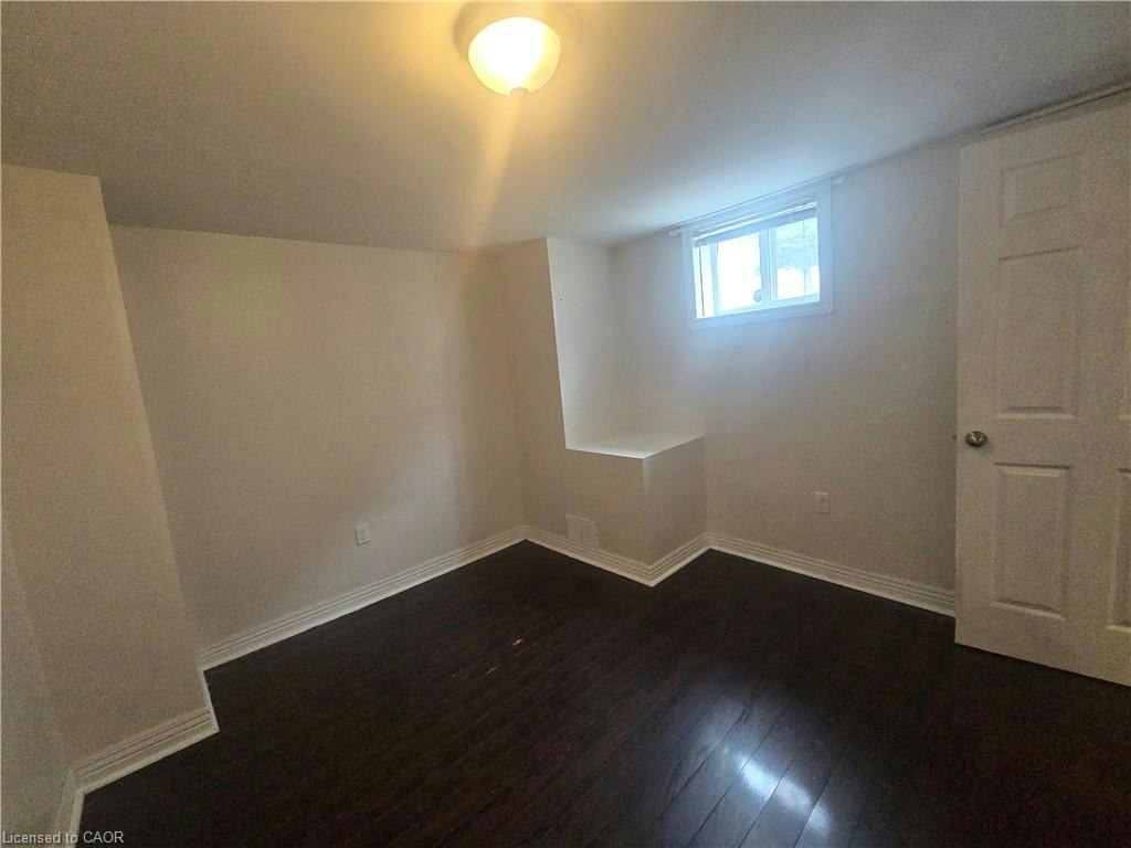 B-996 Queensdale Avenue E, Hamilton, ON, L8T 1H9 - 5