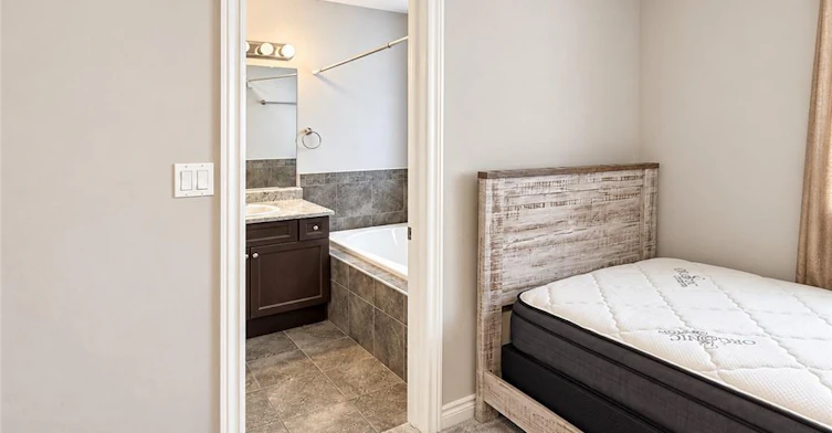 81 Bellagio Avenue, Hamilton, ON, L0R 1P0 - 29