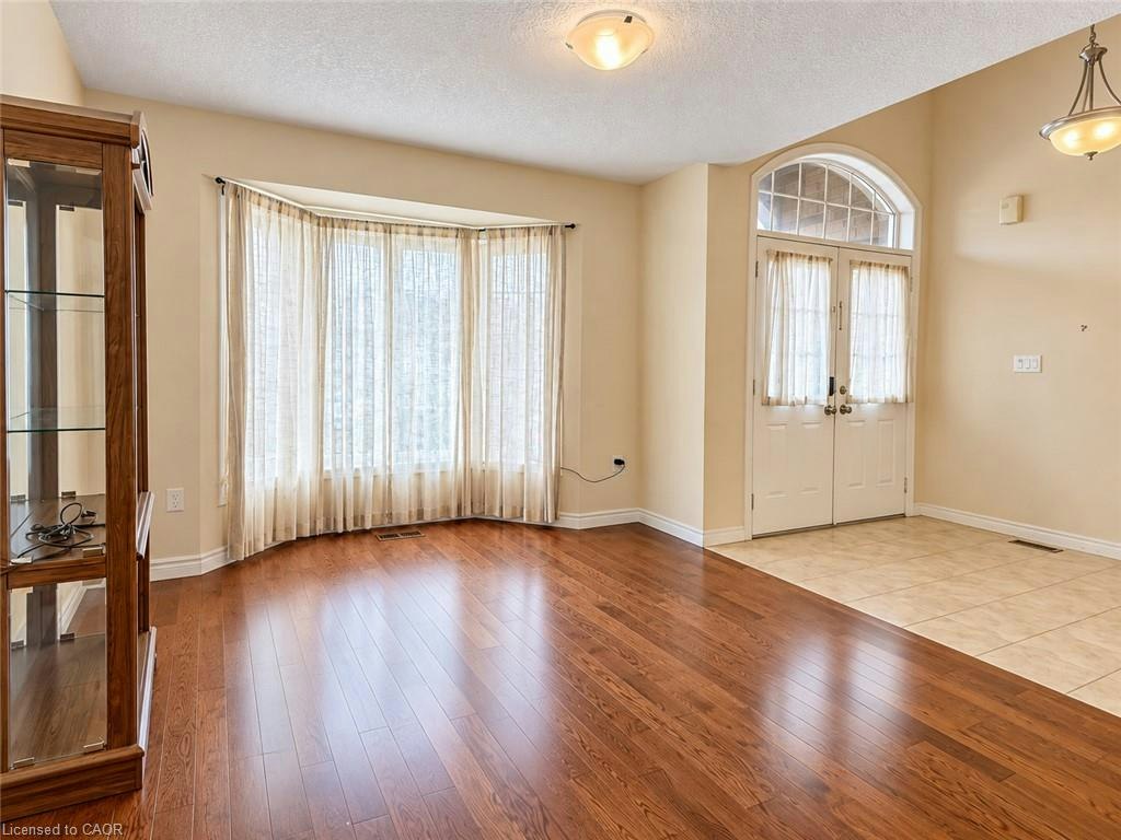 81 Bellagio Avenue, Hamilton, ON, L0R 1P0 - 8
