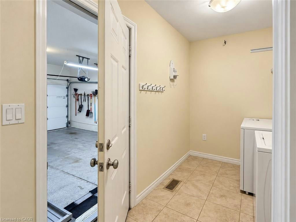 81 Bellagio Avenue, Hamilton, ON, L0R 1P0 - 21