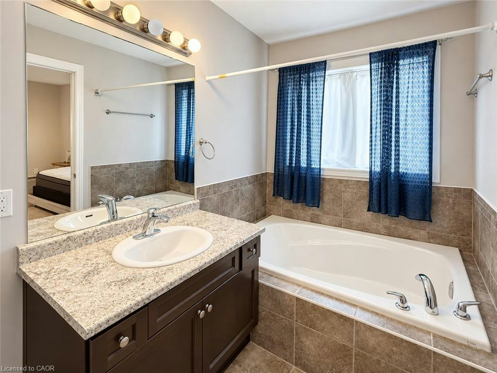 81 Bellagio Avenue, Hamilton, ON, L0R 1P0 - 30