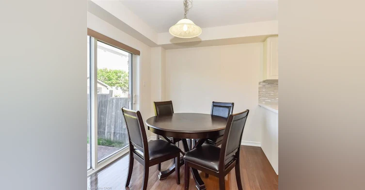 43 Armstrong Avenue, Cambridge, ON, N1P 0A1 - 9