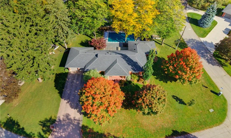 33 Jackson Crescent