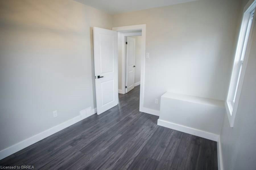 20 Park Avenue E, Brantford, ON, N3S 2Z2 - 13