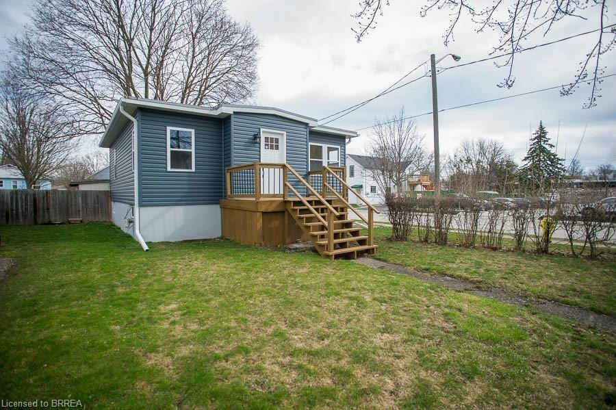 20 Park Avenue E, Brantford, ON, N3S 2Z2 - 3