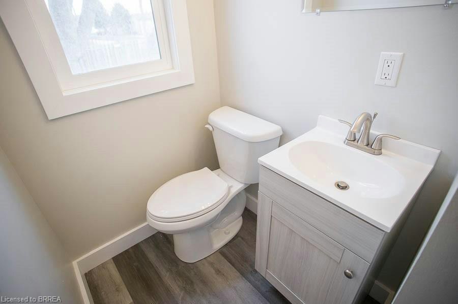 20 Park Avenue E, Brantford, ON, N3S 2Z2 - 14