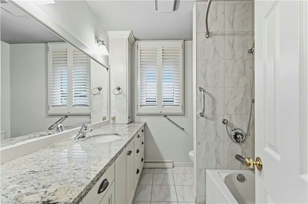 4 Regina Avenue, St. Catharines, ON, L2M 3G6 - 18