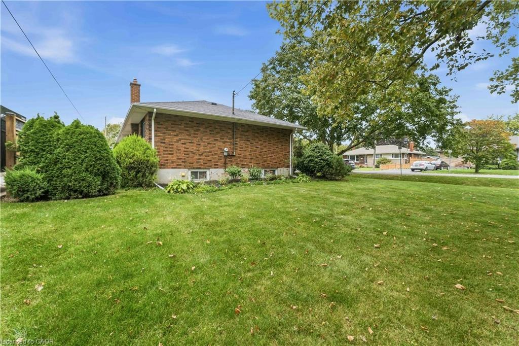 4 Regina Avenue, St. Catharines, ON, L2M 3G6 - 23
