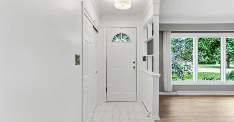 4 Regina Avenue, St. Catharines, ON, L2M 3G6 - 5