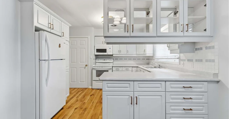 4 Regina Avenue, St. Catharines, ON, L2M 3G6 - 11