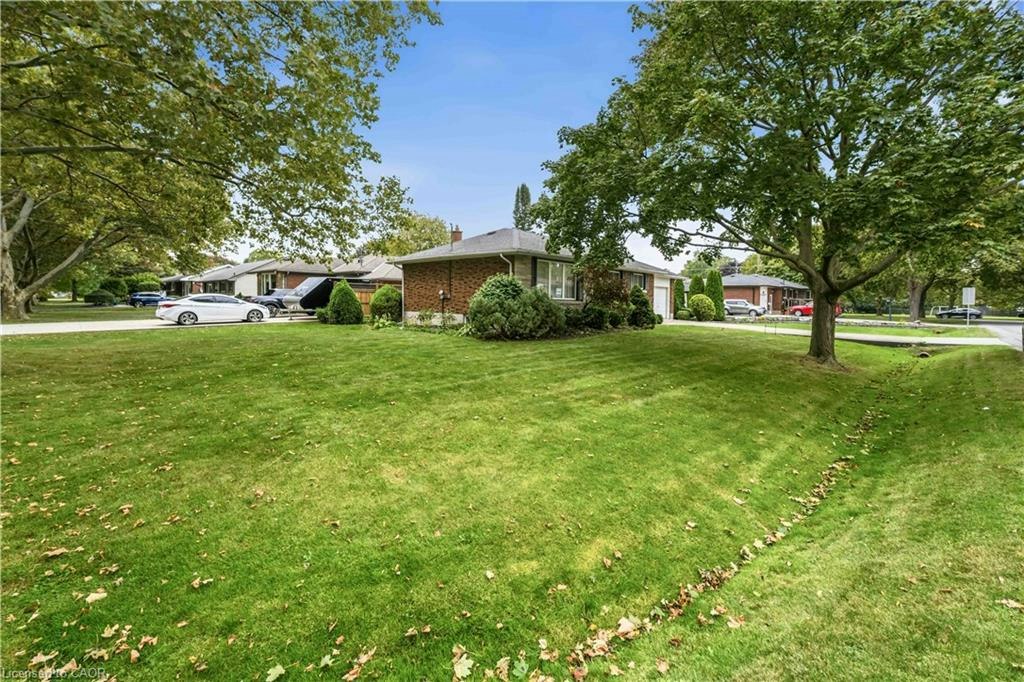4 Regina Avenue, St. Catharines, ON, L2M 3G6 - 4
