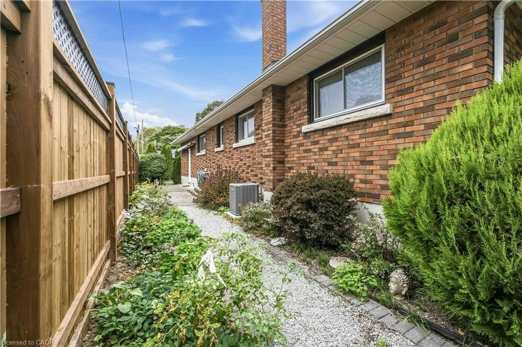 4 Regina Avenue, St. Catharines, ON, L2M 3G6 - 25