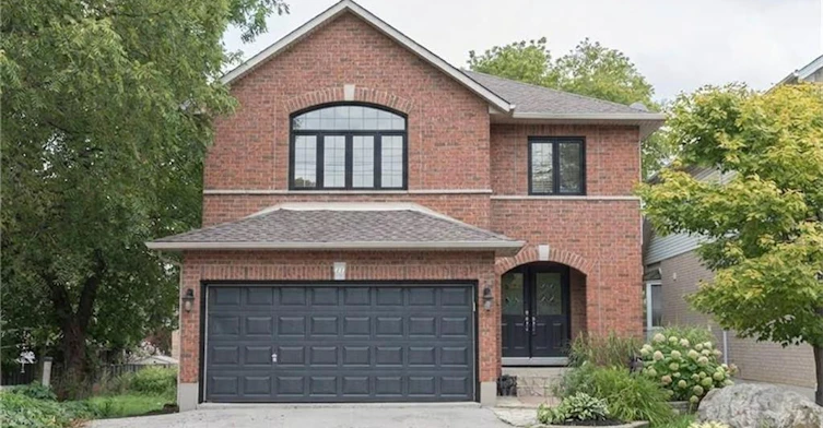 71 Stone Church Road E, Hamilton, ON, L9B 1A8