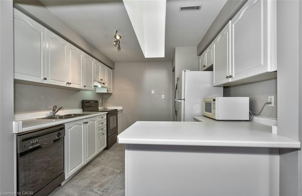 205-2075 Walker's Line, Burlington, ON, L7M 4G7 - 13