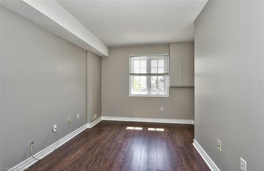 205-2075 Walker's Line, Burlington, ON, L7M 4G7 - 17