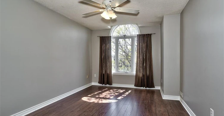 205-2075 Walker's Line, Burlington, ON, L7M 4G7 - 16