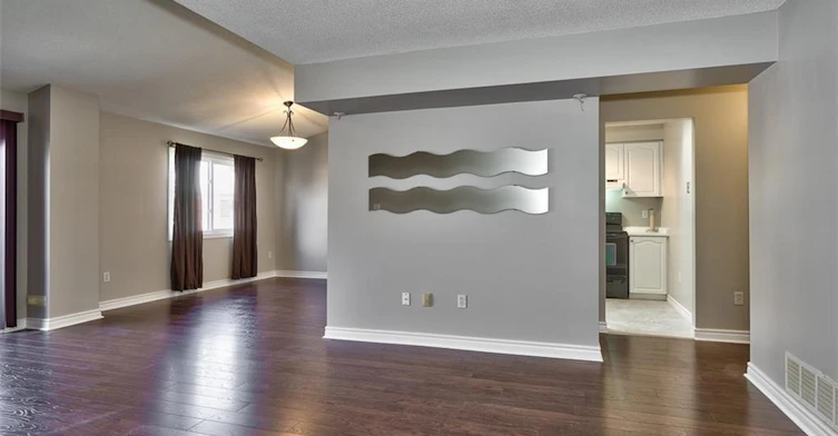 205-2075 Walker's Line, Burlington, ON, L7M 4G7 - 6