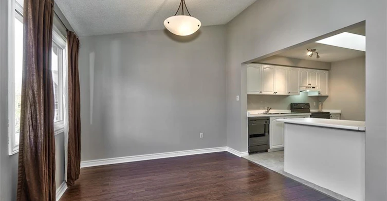 205-2075 Walker's Line, Burlington, ON, L7M 4G7 - 10