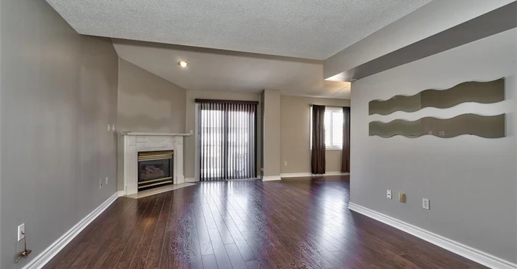 205-2075 Walker's Line, Burlington, ON, L7M 4G7 - 5