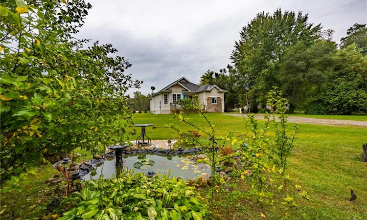 650 Charlotteville Rd 7