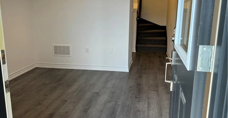 125-61 Soho Street, Hamilton, ON, L8J 0M6 - 2