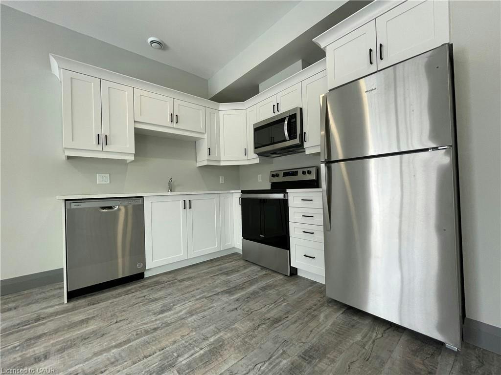 303-600 Norfolk Street, Norfolk County, ON, N3Y 0H5 - 2