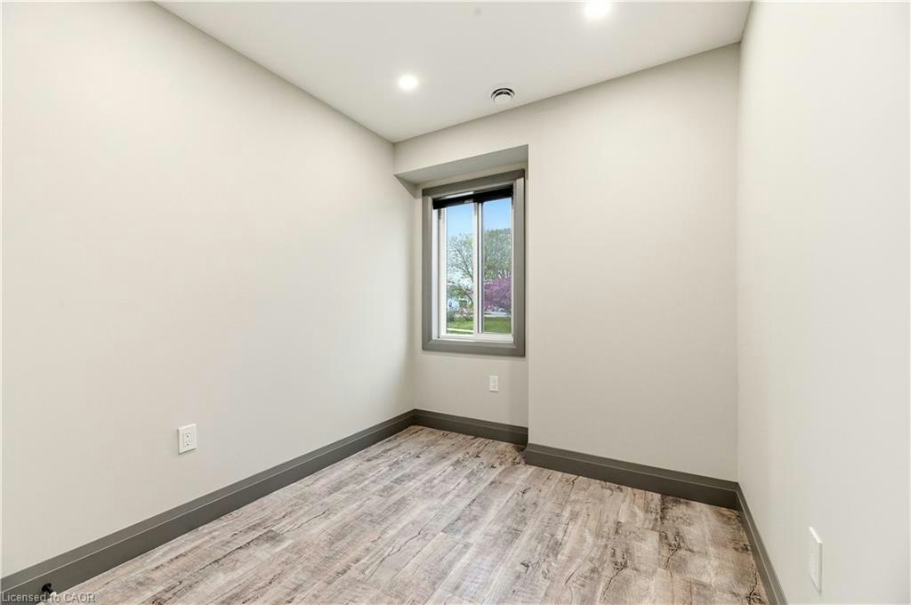 303-600 Norfolk Street, Norfolk County, ON, N3Y 0H5 - 7