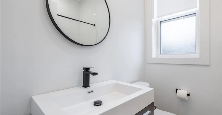 2-204 Balsam Avenue S, Hamilton, ON, L8M 3B8 - 12
