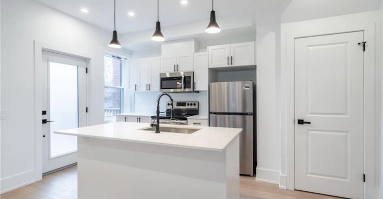 2-204 Balsam Avenue S, Hamilton, ON, L8M 3B8 - 7