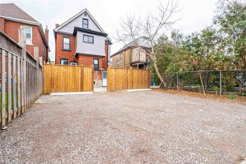 2-204 Balsam Avenue S, Hamilton, ON, L8M 3B8 - 20