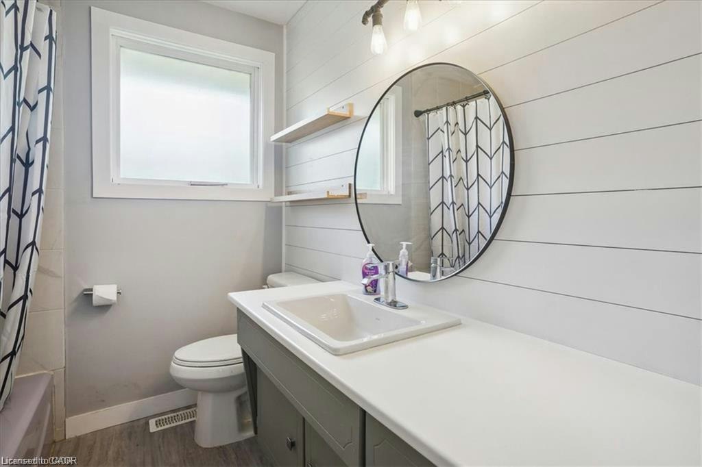 UPPER UNIT-1 Robroy Court, Brantford, ON, N3R 3E2 - 15