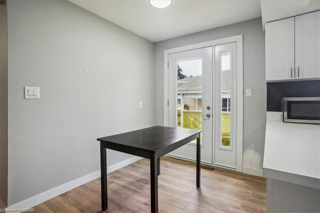 UPPER UNIT-1 Robroy Court, Brantford, ON, N3R 3E2 - 10