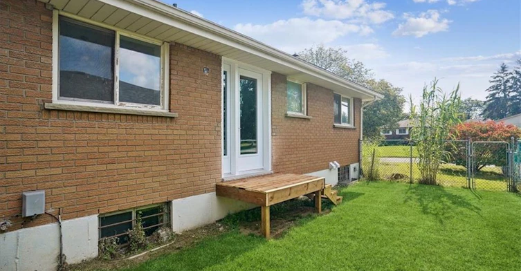UPPER UNIT-1 Robroy Court, Brantford, ON, N3R 3E2 - 22