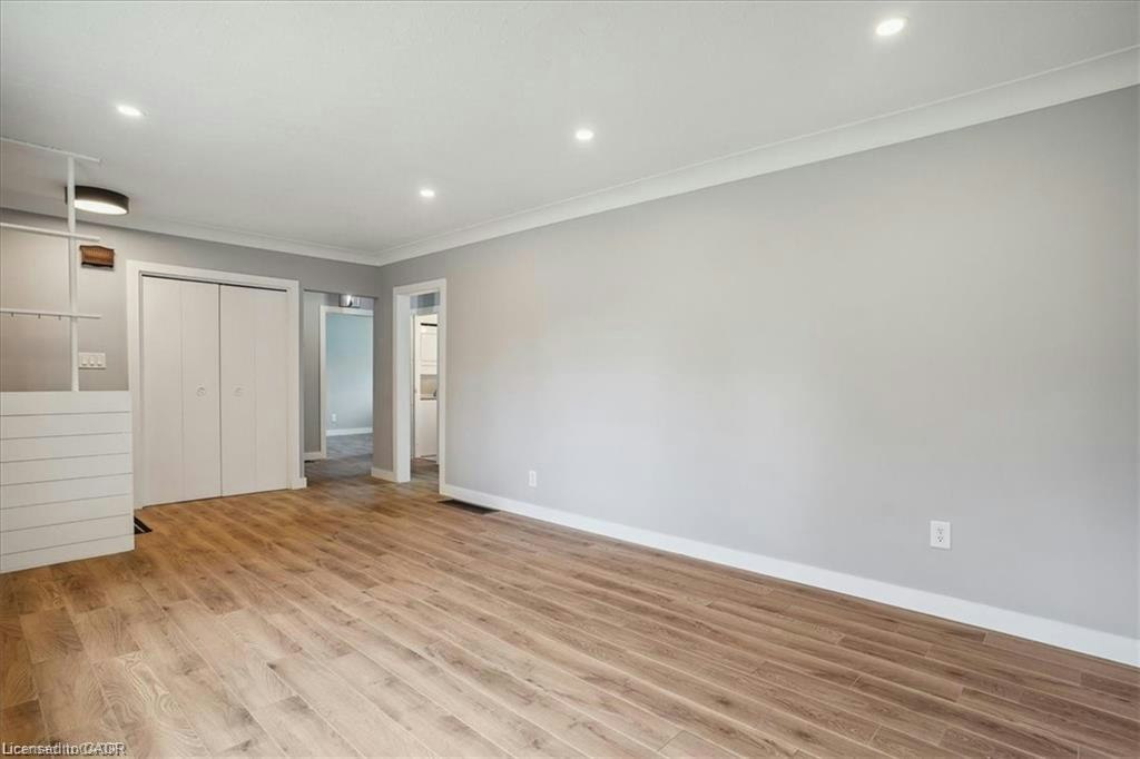UPPER UNIT-1 Robroy Court, Brantford, ON, N3R 3E2 - 7