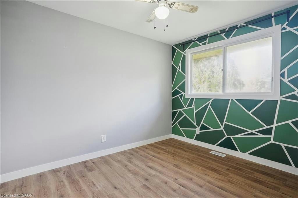 UPPER UNIT-1 Robroy Court, Brantford, ON, N3R 3E2 - 16