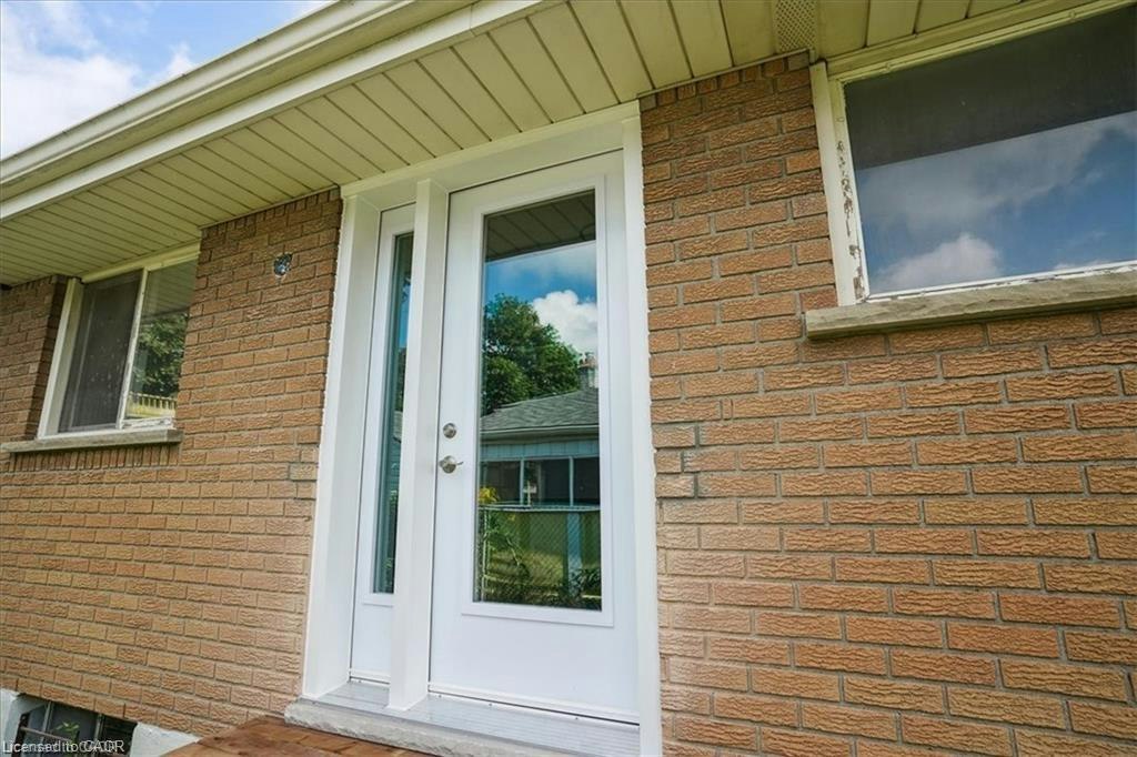 UPPER UNIT-1 Robroy Court, Brantford, ON, N3R 3E2 - 21
